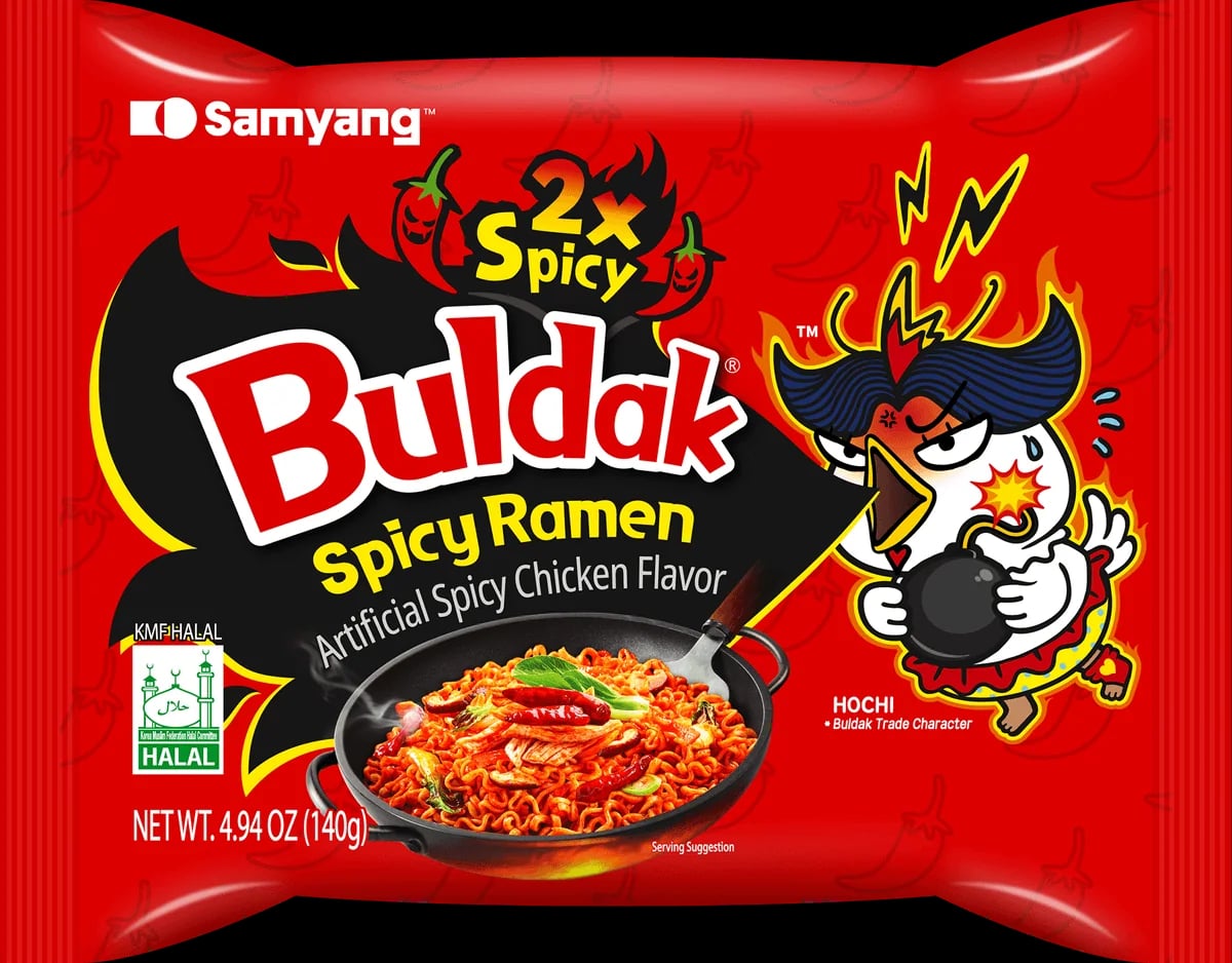 Buldak 2x Spicy Hot Chicken Flavour Ramen 140 g packaging