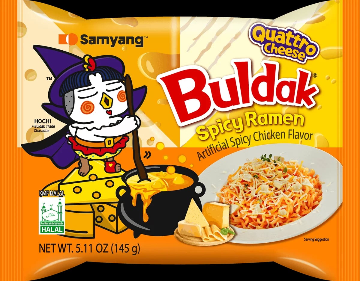 Buldak Quattro Cheese Hot Chicken Flavour Ramen 145 g packaging